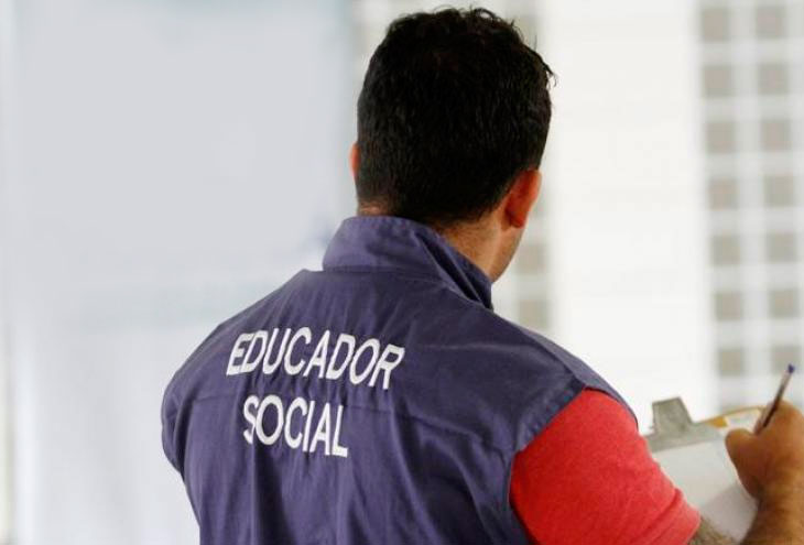 ¿Cuál es el trabajo de un educador social?